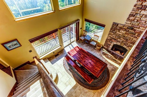 580 Hunter Ridge Dr - View~Topia - image 2