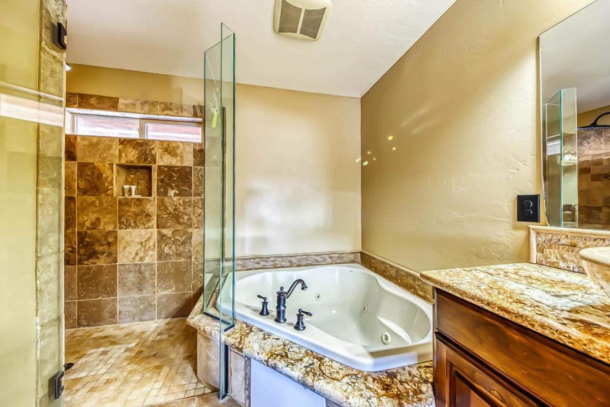580 Hunter Ridge Dr - View~Topia - image 6
