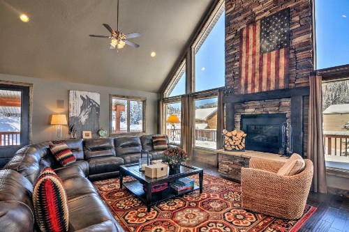 Group Ski Getaway Near the Base of Chairlift 8! - image 11