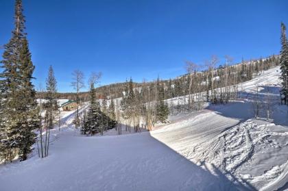 Slopeside Condo with Hot Tub and Game Room Access! - image 4