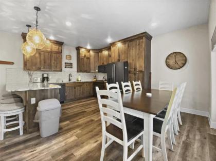 Crooked River Town Home - image 7