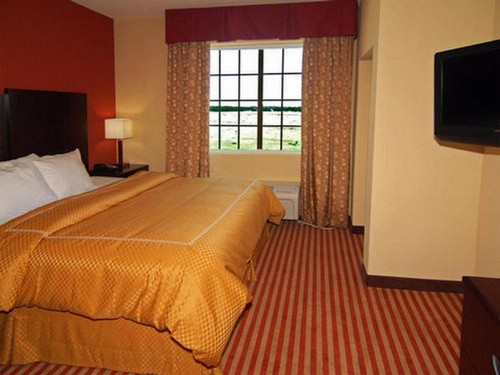 Hometown Executive Suites - image 6