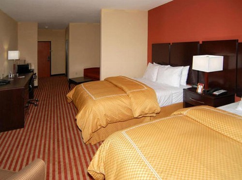 Hometown Executive Suites - image 8