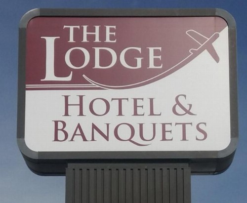 The Lodge Hotel and Banquets - image 12