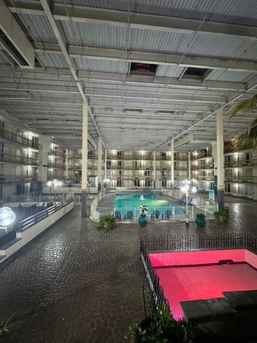 The Lodge Hotel and Banquets - image 28