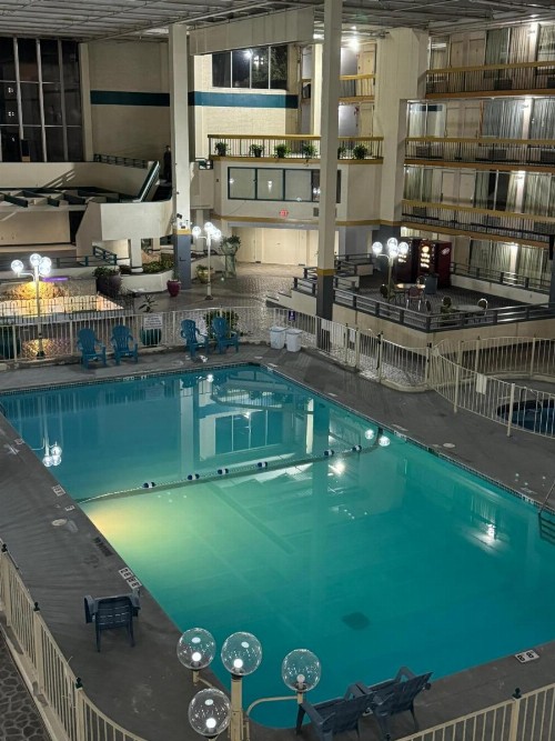 The Lodge Hotel and Banquets - image 5