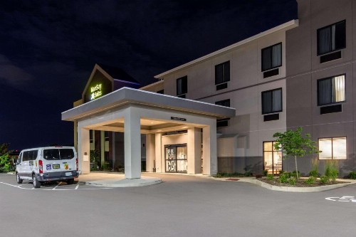 MainStay Suites St. Louis - Airport - image 18
