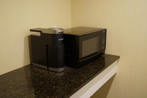 Hotel Boston - image 3