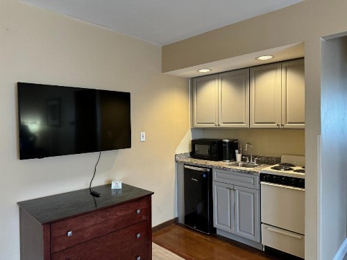 Hotel Boston - image 39