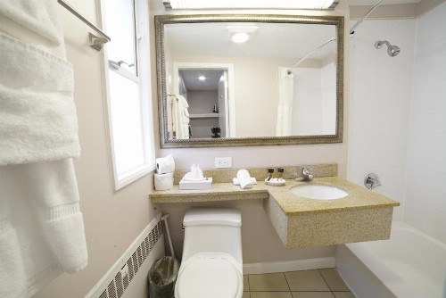 Hotel Boston - image 6