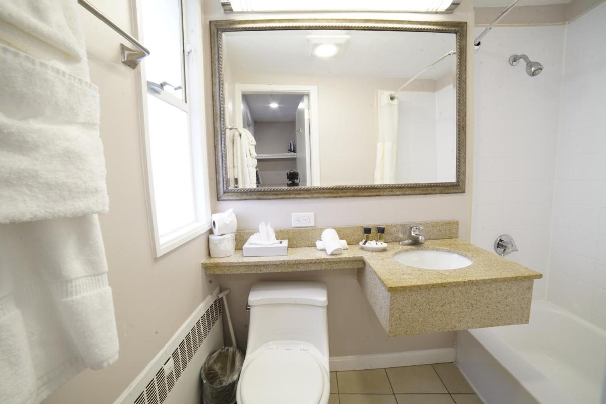 Hotel Boston - image 6