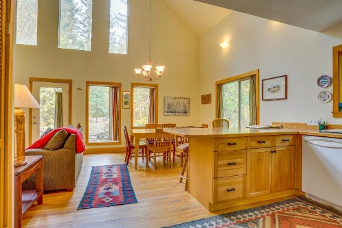 Wildwood Cabin - image 8