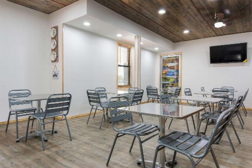 Rodeway Inn Broken Bow-Hochatown - image 29