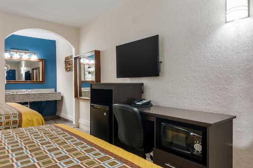 Rodeway Inn Broken Bow-Hochatown - image 40