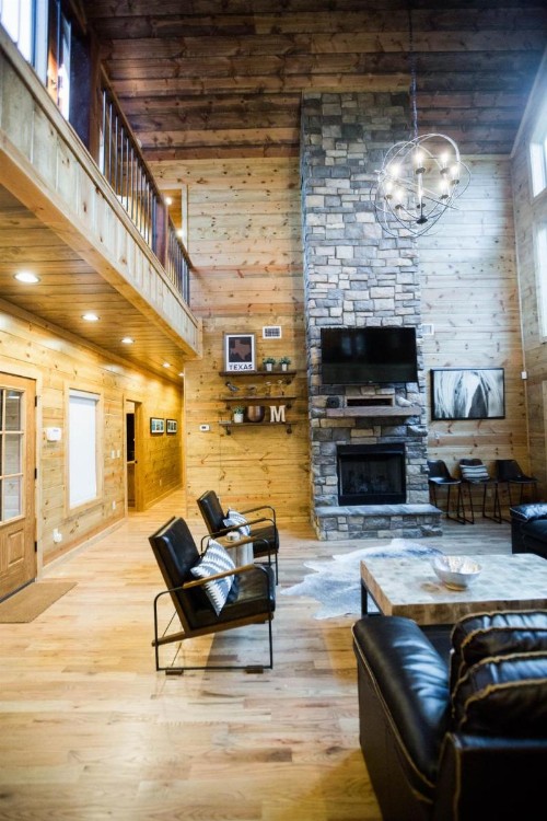 The Party of Five Lodge - image 8