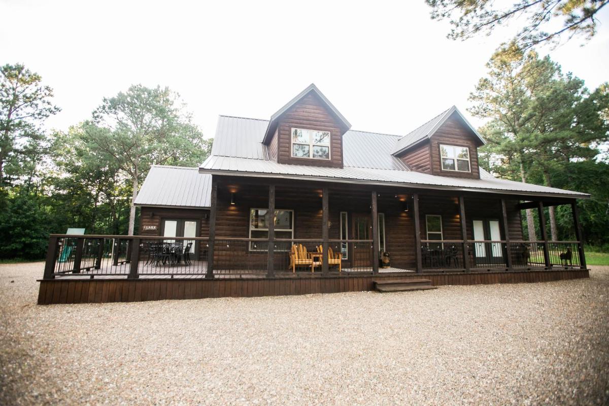 HochaHoma Luxury Cabin - main image