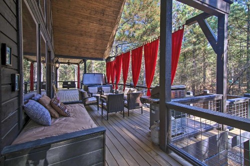 Elegant Cabin in Broken Bow with Hot Tub and Fire Pit! - image 14