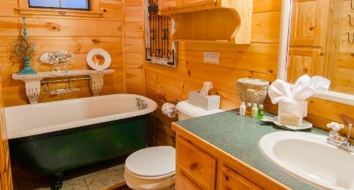 Breathless cabin - image 3