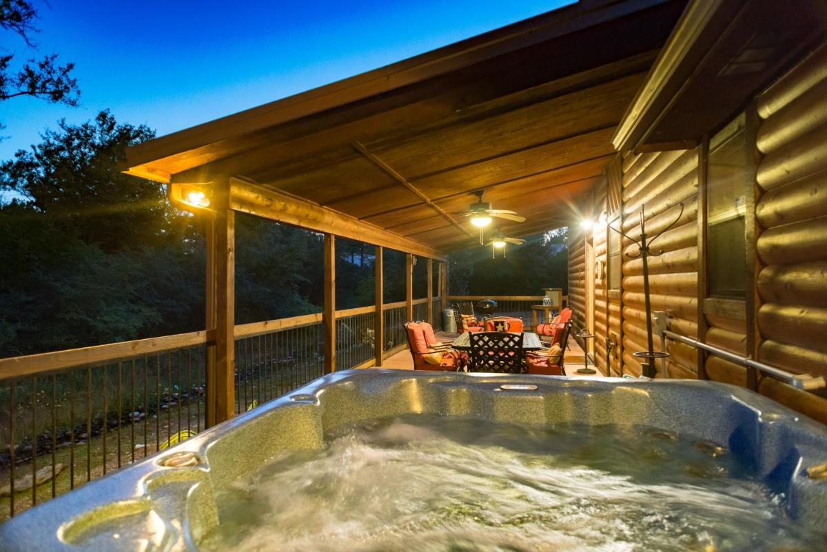 Copper Creek cabin - main image