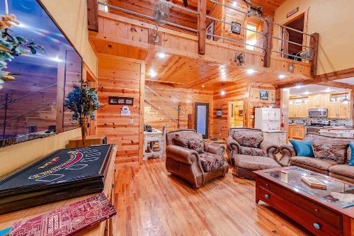 Mountain Fork Lodge cabin - image 5