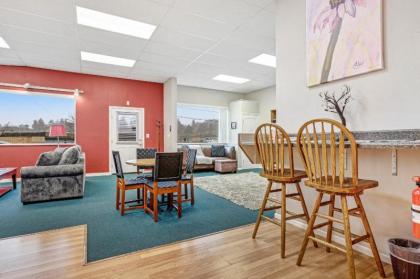 Captain's Quarters