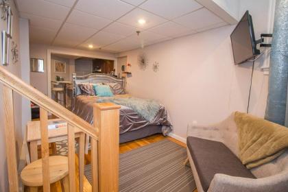 Studio Apartment Near Fenway by STARS of Boston