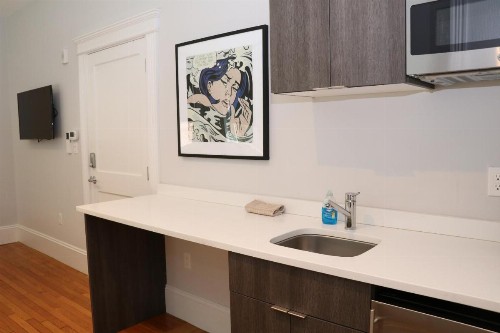 A Stylish Stay w/ a Queen Bed Heated Floors.. #32 - image 8