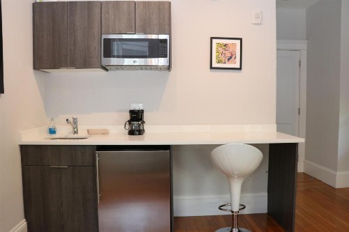 A Stylish Stay w/ a Queen Bed Heated Floors.. #34 - image 7