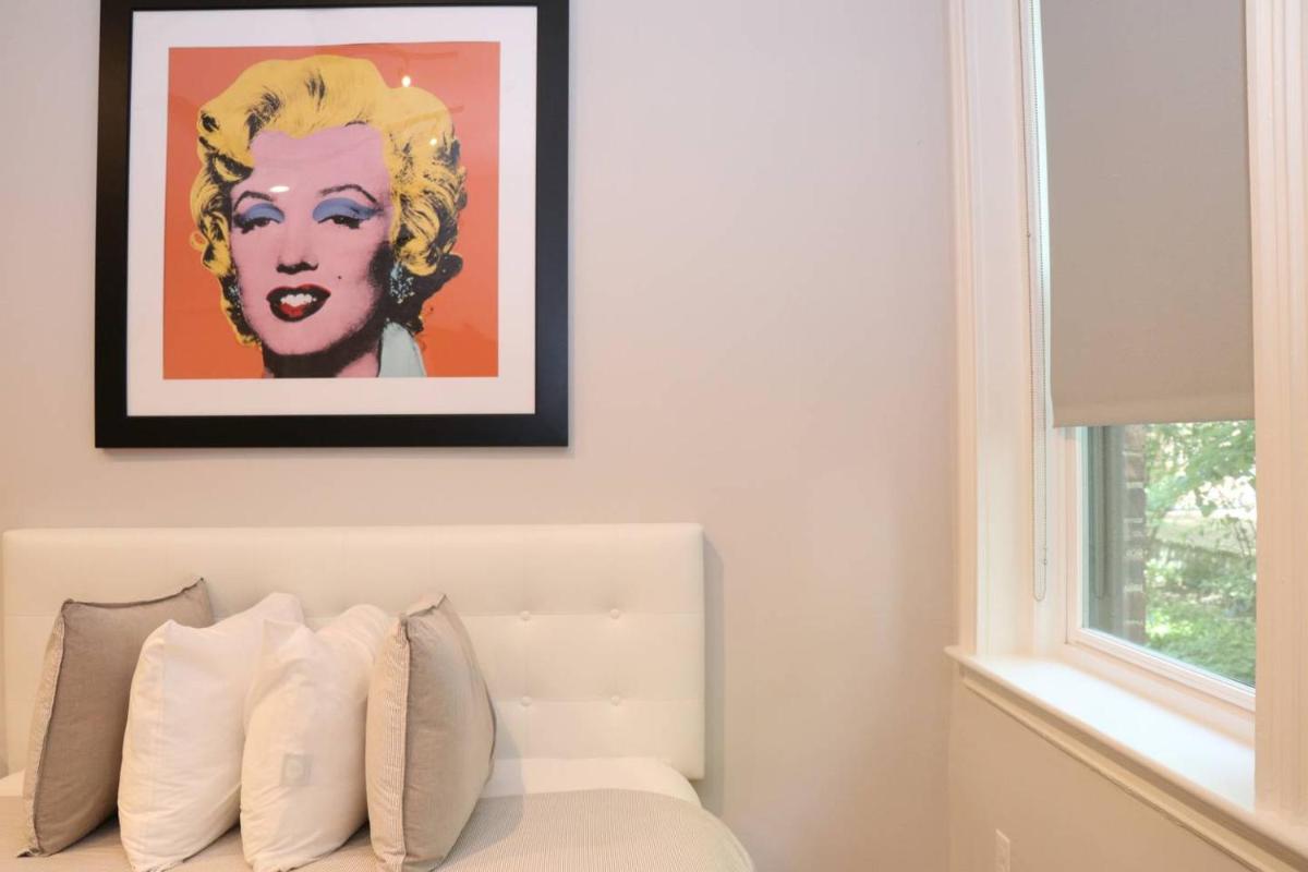 A Stylish Stay w/ a Queen Bed Heated Floors.. #15 - image 4