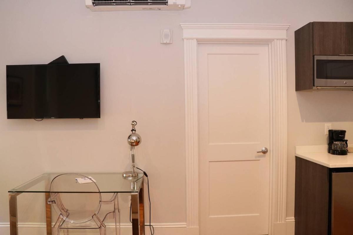 A Stylish Stay w/ a Queen Bed Heated Floors.. #35 - image 2