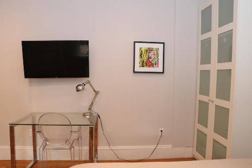A Stylish Stay w/ a Queen Bed Heated Floors.. #21 - image 10