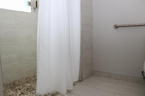 A Stylish Stay w/ a Queen Bed Heated Floors.. #11 - image 11