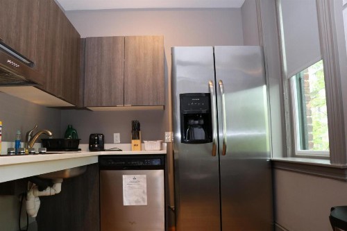 A Stylish Stay w/ a Queen Bed Heated Floors.. #11 - image 7