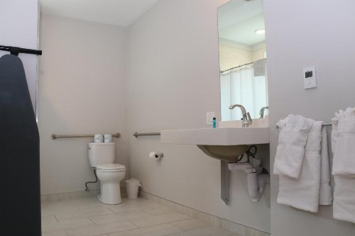 A Stylish Stay w/ a Queen Bed Heated Floors.. #11 - image 8