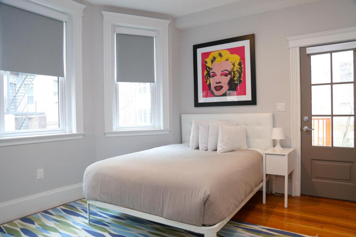 A Stylish Stay w/ a Queen Bed Heated Floors.. #33 - image 5