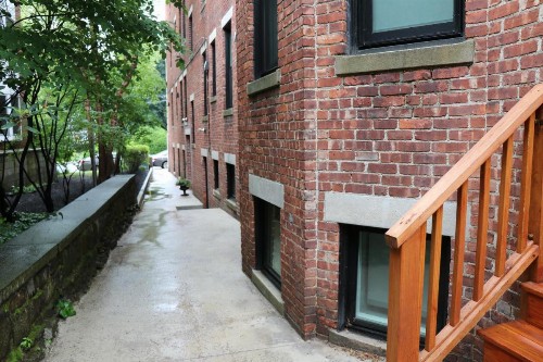A Stylish Stay w/ a Queen Bed Heated Floors.. #37 - image 3