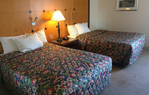 Travelodge by Wyndham Brooklyn Center