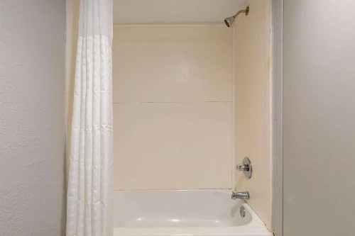 Comfort Inn & Suites Bwi Airport - image 10
