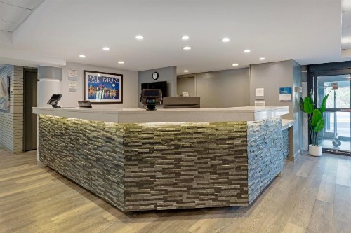 Comfort Inn & Suites Bwi Airport - image 11