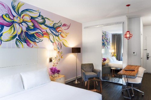 NU Hotel - image 10