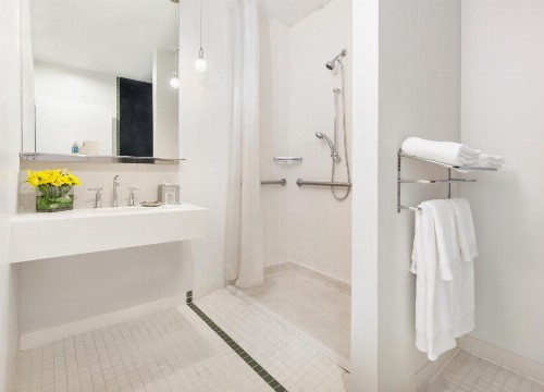NU Hotel - image 32
