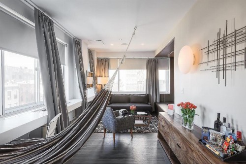 NU Hotel - image 7