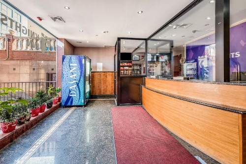 Knights Inn Brooklyn Sunset Park - image 7