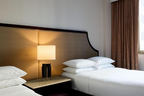 Sheraton Brooklyn New York - image 27