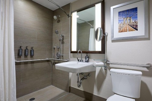 Sheraton Brooklyn New York - image 7