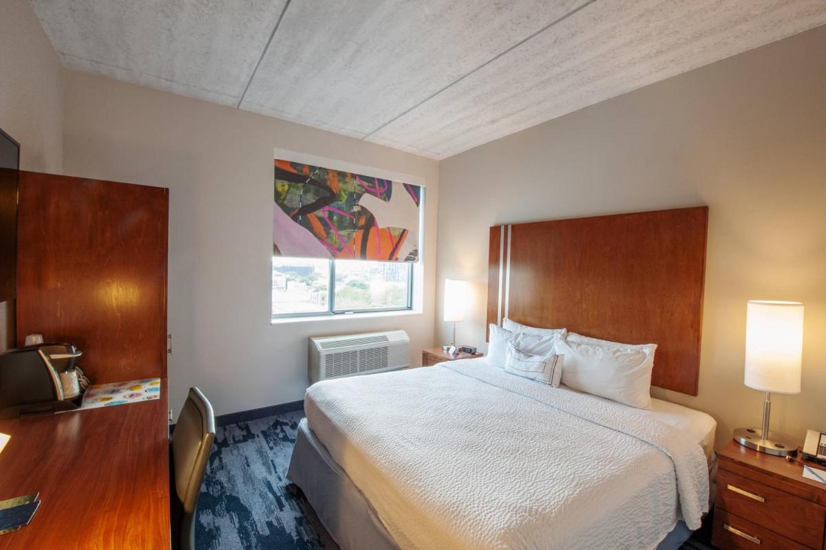 Fairfield Inn & Suites By Marriott New York Brooklyn - image 5