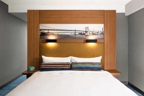 Aloft Brooklyn - image 6