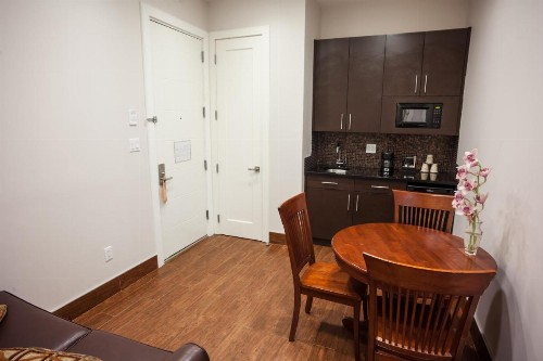 Condor Hotel Brooklyn - image 26