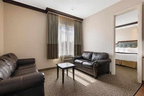 Condor Hotel Brooklyn - image 39