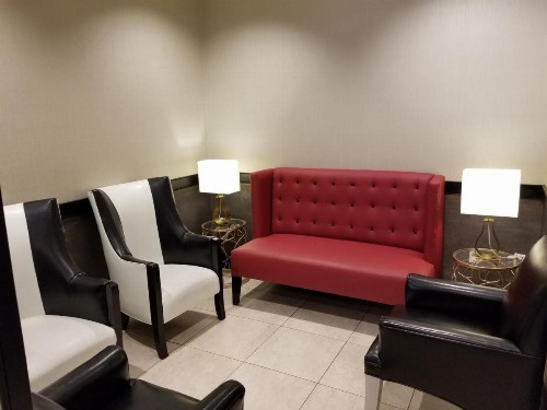 Pointe Plaza Hotel - image 13